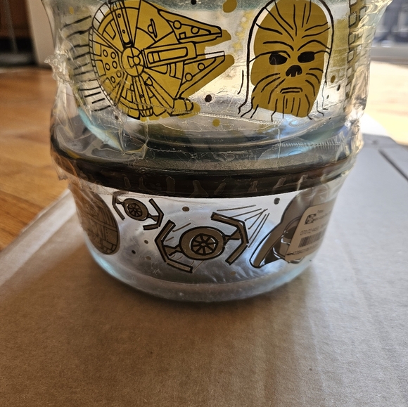 PYREX 4 Cup STARWARS BOWL SET NEW - Picture 2 of 7